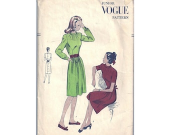 Vintage 1940s Junior VOGUE Sewing Pattern 3041, Dress with Shoulder Pads, Two Sleeve Lengths, Size 11 Bust 30 1/2 Hip 34 1/2