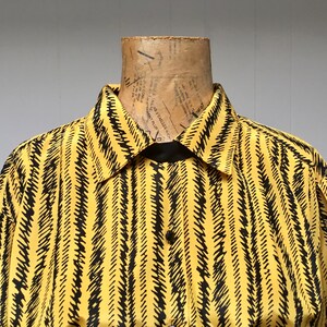 Vintage 1980s New Wave Blouse, 80s Marigold Long Sleeve Crosshatch Striped Polyester, Modest Neil Martin Office Attire, Medium to Large, VFG image 6