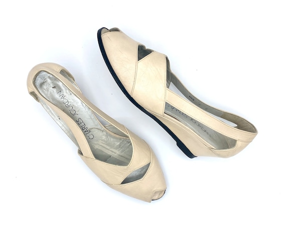 Vintage 1990s Charles Jourdan Shoes, Beige Leathe… - image 1