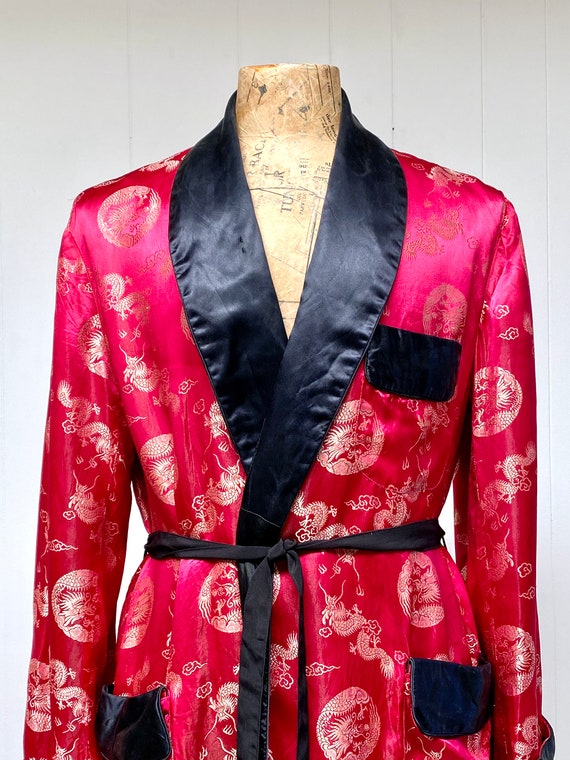 1960s Vintage Chinese Dragon Pattern Smoking Jacket, … Gem