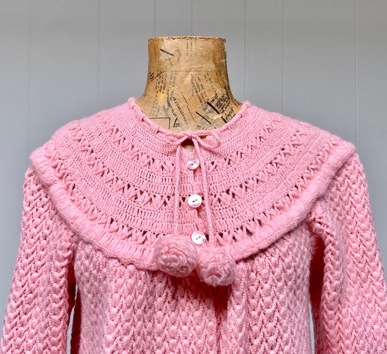 Vintage 1950s Pink Knit Bed Jacket, 50s Acrylic Swing Cardigan, Crochet Folk Sweater, Medium-Large, VFG image 6