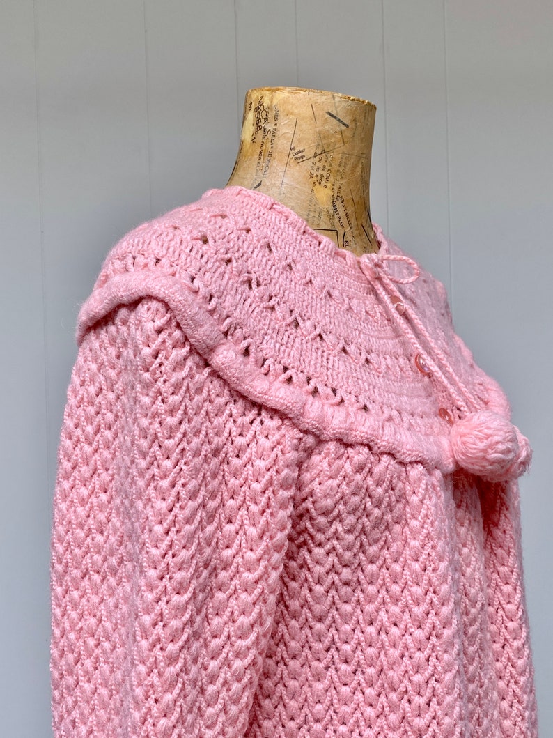 Vintage 1950s Pink Knit Bed Jacket, 50s Acrylic Swing Cardigan, Crochet Folk Sweater, Medium-Large, VFG image 7