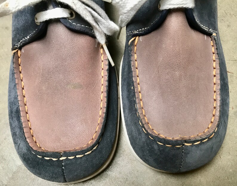 Rubber Sole Oxford Lace-Ups Vintage 1960s Hush Puppies Size 7 US 60s Blue and Beige Faux LeatherSuede Casual Shoes Vegan Walking Shoes