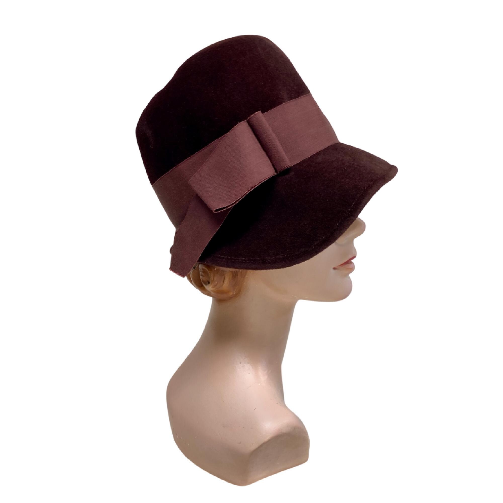 GREVI Hemp Cloche Hat Green W/ Brown Leather Trim Made In Italy Packable Rare Lerica Women´s Hat by GREVI --> Shop Hats, Beanies & Caps  main image 3