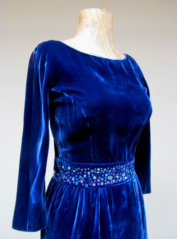 Vintage 1960s Blue Velvet Party Dress, 60s Jewele… - image 5