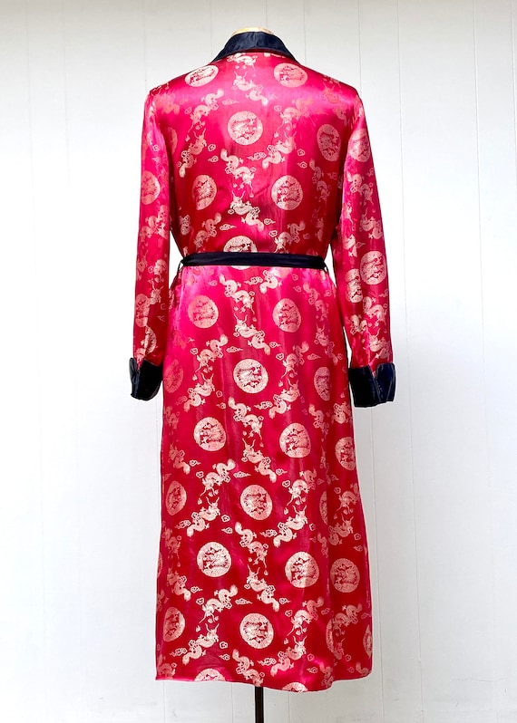 1960s Vintage Chinese Dragon Pattern Smoking Jacket, … Gem