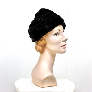 Vintage 1960s Brown Velvet Turban, Old Hollywood Glamour, Mid-Century Accessory, VFG image 4