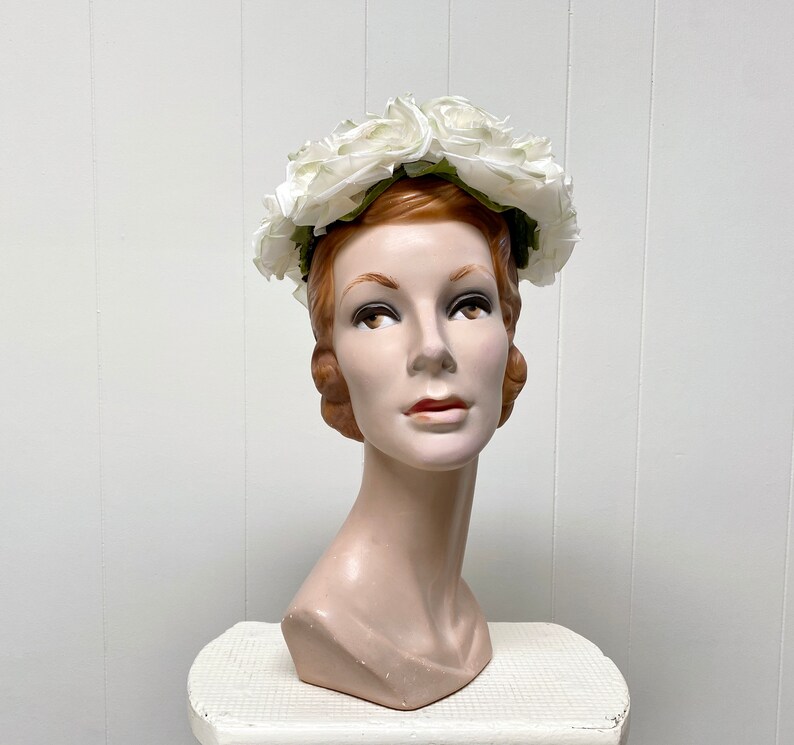 Vintage 1960s White Floral Hat, Mid-Century Garden Party, 60s Spring Summer Wedding, One Size zdjęcie 2