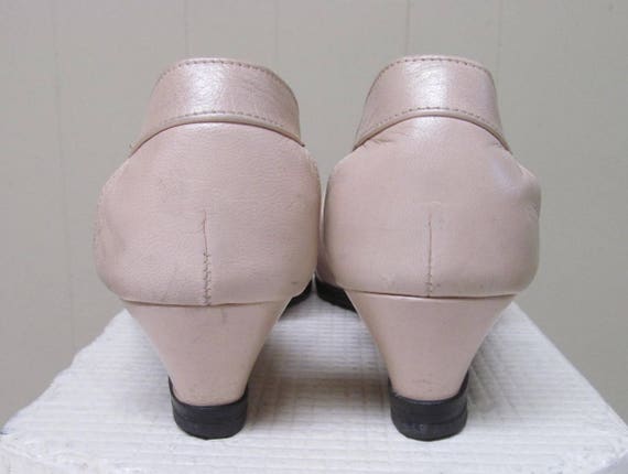 Vintage 1990s Charles Jourdan Shoes, Beige Leathe… - image 4