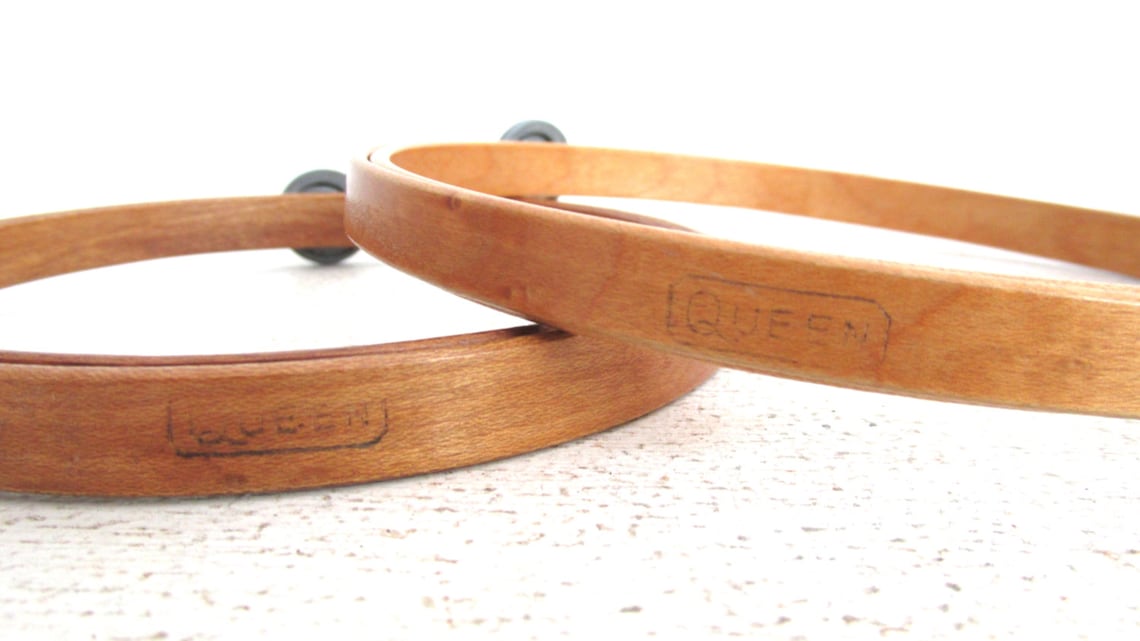 Vintage Queen Wood Embroidery Hoops Felt Lined Rare Etsy