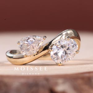 Toi et Moi Moissanite Ring: Pear & Oval Double Stone Engagement
