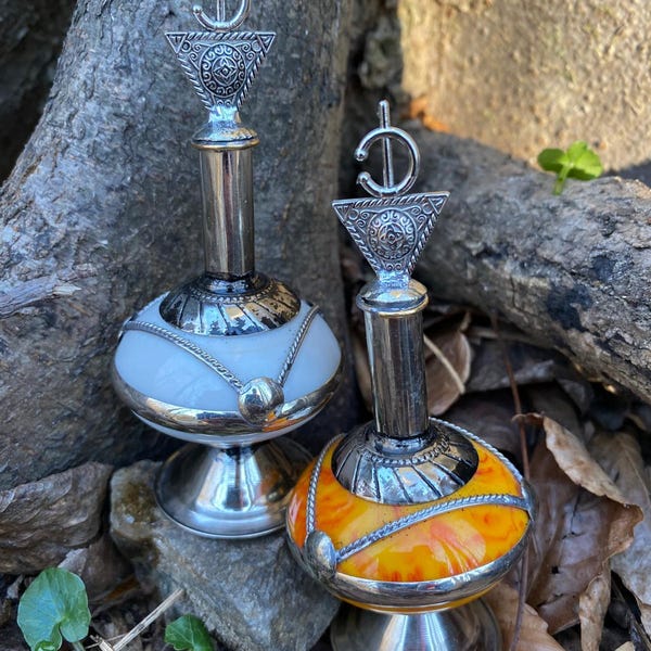 Delineador de ojos vegano negro marroquí hecho a mano con la tradicional olla amazigh.