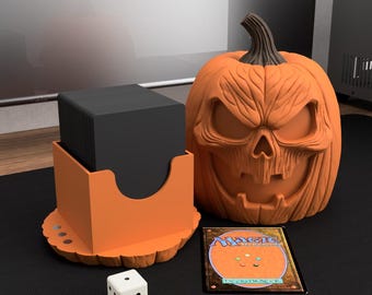 Caja para cartas de calabaza malvada: Almacenamiento para juegos de cartas coleccionables impreso en 3D con temática de Halloween, cierre magnético y espacio para dados.