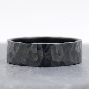 Hammered Black Sterling Silver Men's Ring, Unique Wedding Band 6mm