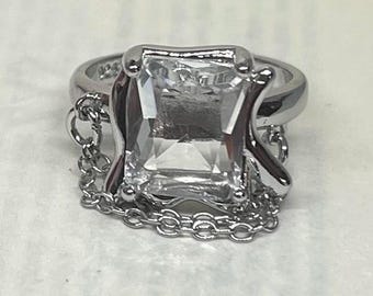 Anillo ajustable de plata con piedra transparente y detalle de cadena. Resistente al deslustre. Anillo llamativo. Anillos para hombre y mujer. Anillo de plata de ley.