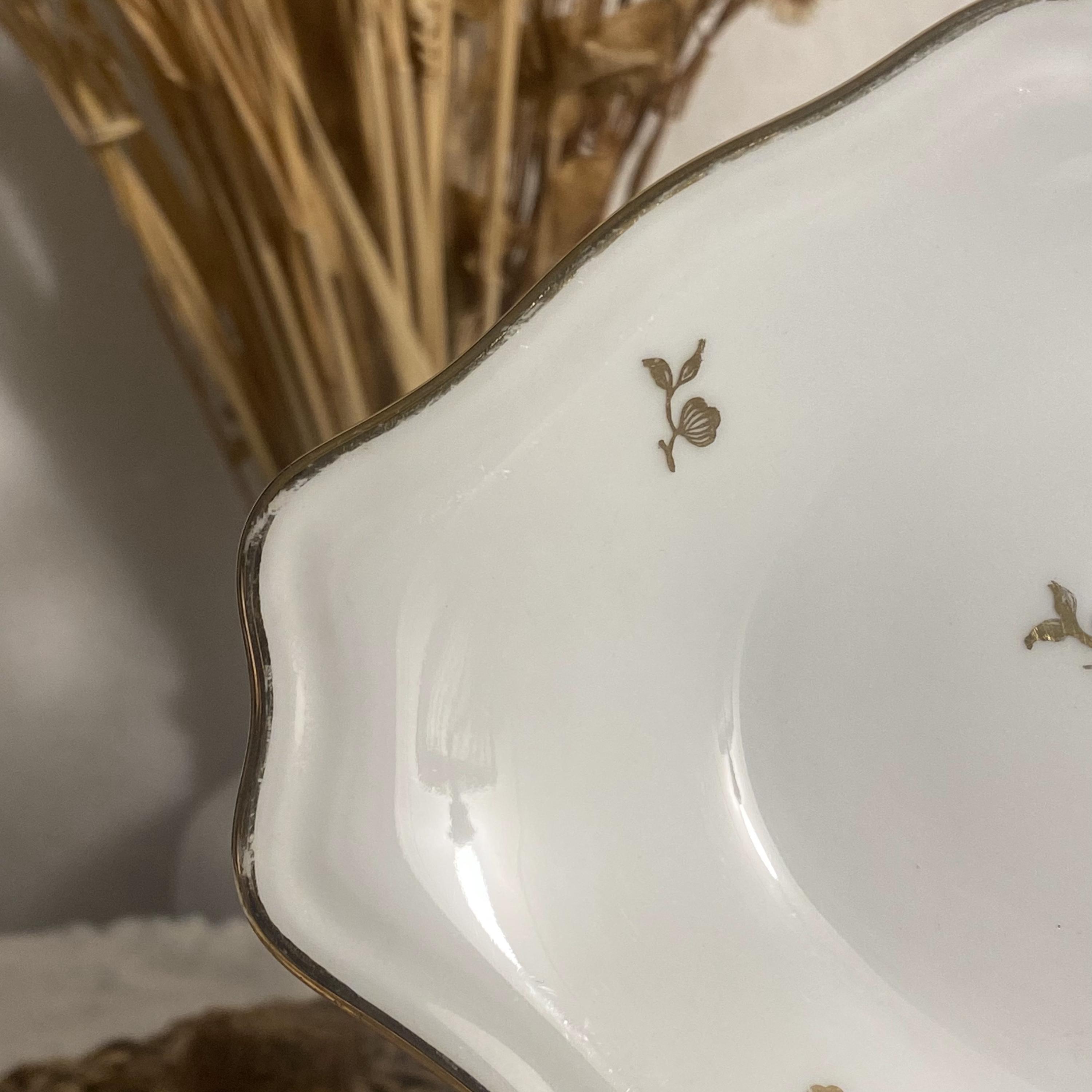 ホワイトゴールドのリモージュ磁器のラヴィエ、ヴィンテージのフランス