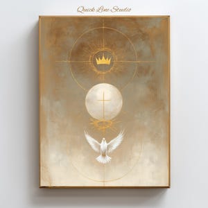 Puede incluir: Una obra de arte enmarcada con una combinación de colores dorados y beige. La imagen presenta una corona dorada, una esfera blanca con una cruz y una paloma blanca con las alas extendidas. El texto "Quick Line Studio" está en la parte superior.