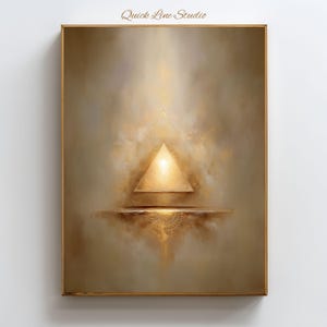 Könnte beinhalten: Abstrakter Kunstdruck mit einem goldenen Dreieck und einem zentralen hellen Licht, vor einem dunstigen, sepiafarbenen Hintergrund. Das Kunstwerk ist in einem Holzrahmen gerahmt, mit dem Text "Quick Line Studio" oben.