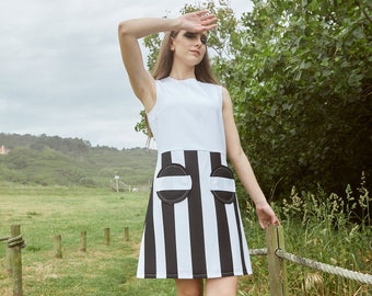 60s striped black and white dress, Mondrian Dress, Mod Shift dress, 60s mini dress, A line dress with no sleeves, 1960s dress