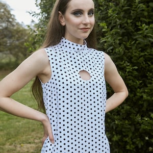 Mod polka dot dress, 60s Dress in black and white with dots, 70s dress image 3