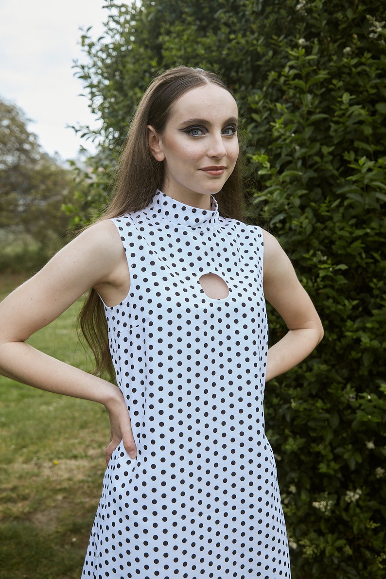 Mod polka dot dress, 60s Dress in black and white with dots, 70s dress image 3