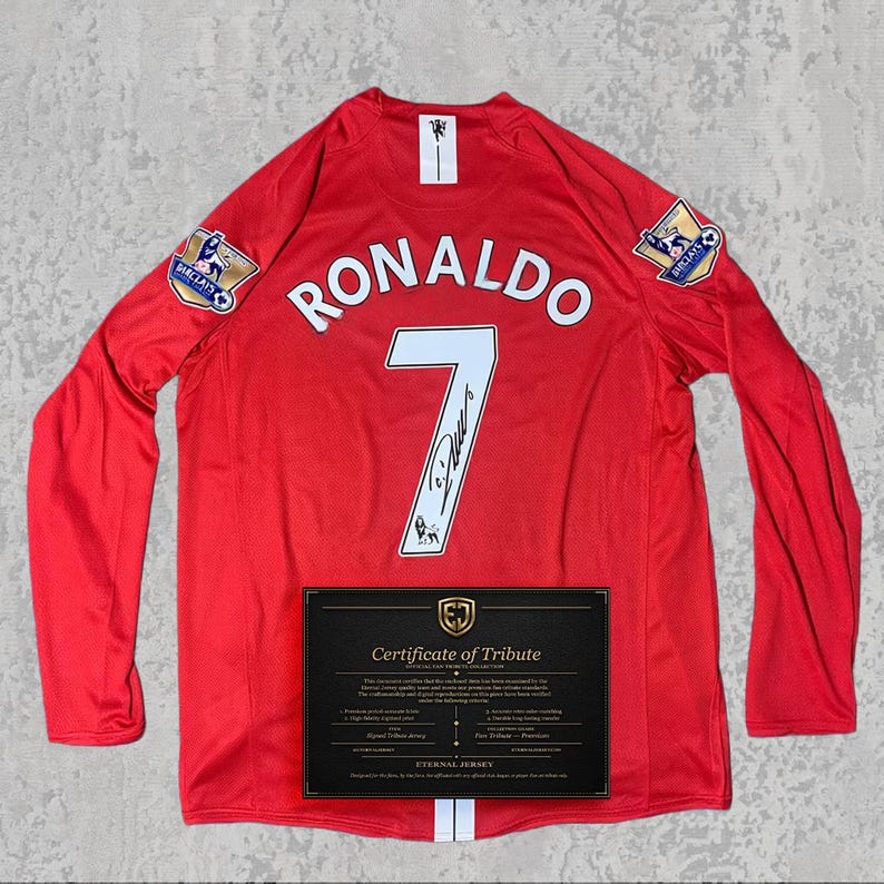 Maglia commemorativa di C. Ronaldo del 2008 / Autografo stampato / Maglia classica rossa del Manchester / Regalo per i fan di CR7 immagine 1