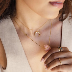 Initial Birthstone, Dainty Letter Necklace in Box Chain, minimalist Gold Jewerly, Personalized Gift for Her, Mother&#39;s Gift, E