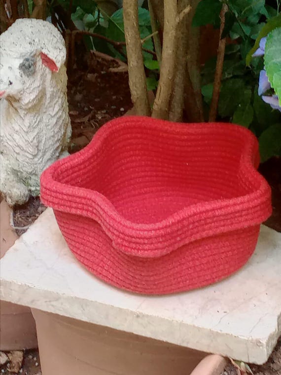Handmade Red Jute Braid Decorative Basket - Star Shaped Multi-Purpose Storage Container - Bathroom Kitchen Living Room Organizer