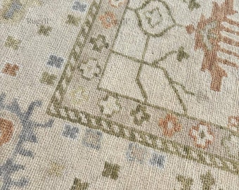 Oushak-matta 8x10 modern turkisk matta i beige färg för ditt vackra hem och vardagsrum.