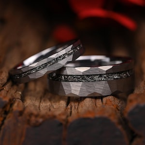 Ensemble de bagues pour couple en argent martelé avec météorites - Ensemble de bagues en argent en tungstène de 8 mm et 4 mm, proposition personnalisée, alliances, gravure