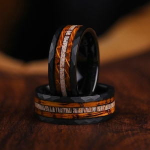 Couples Deer Antler & Charred Whiskey Barrel Wood Wedding Ring Set, Black Hammered Ring, Engagement Rings, Personalized Gift, Antler Ring