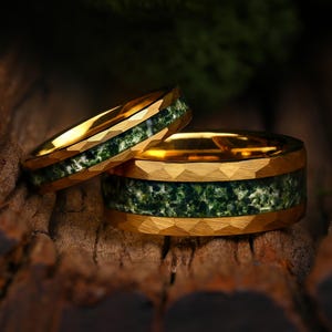 Hammered Green Moss Agate Yellow Gold Tungsten Ring Set, Women Wedding Ring, Mens Wedding Ring, Anniversary Gift, Birthday Gift, 8mm, 4mm
