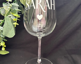 Personalised Wine Glass | Christmas Gift | Birthday Gift