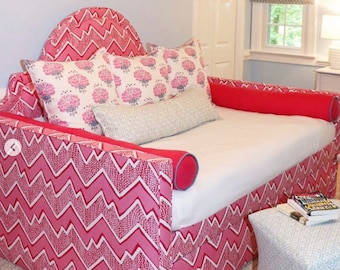 Red daybed with trundle deals