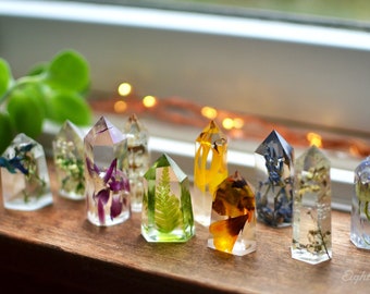 Small crystal tower obelisk set, mini floral botanical resin crystal . 6 RANDOM PSC