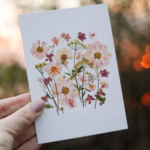 Carte de voeux fleurs pressées, papeterie florale, cartes de voeux vierges, carte de voeux botanique, mélange de cosmos rose / impression
