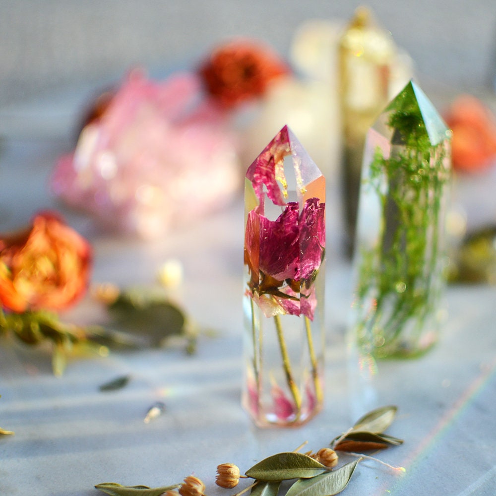 Cristal de Résine, Terrarium Floral Rose Préservé, Obélisque Tour Cristal, Souvenir Fleur Mariage - 