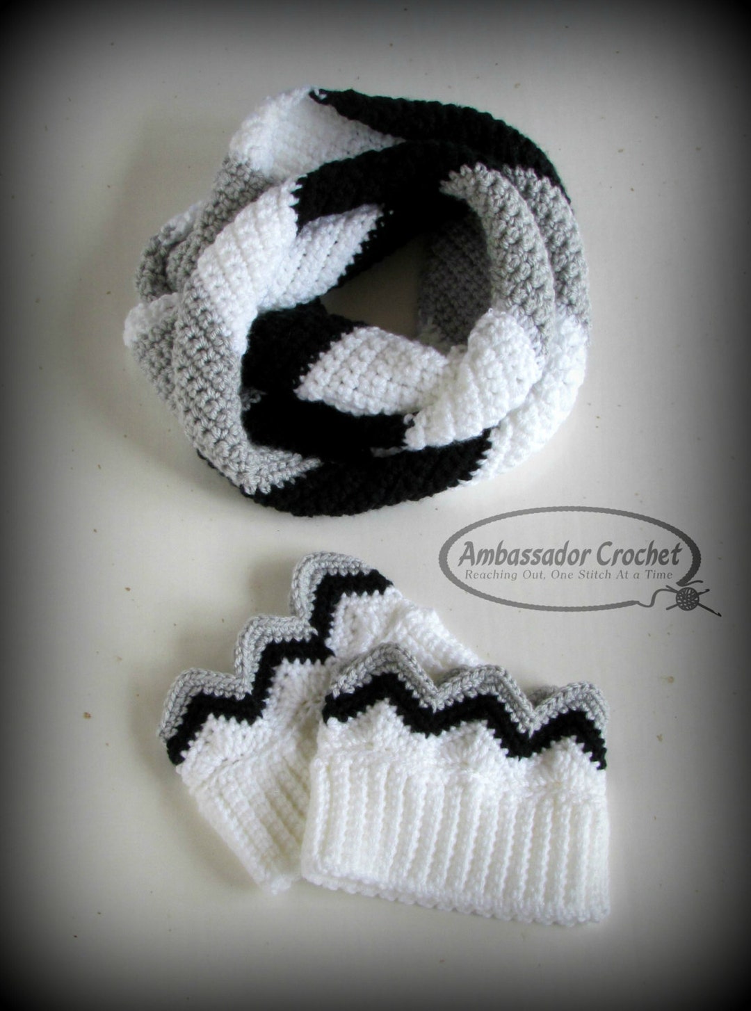 Chevron Crochet Pattern Infinity Scarf & Boot Cuffs PDF - Etsy