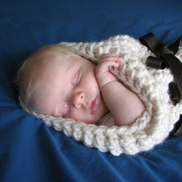 Newborn Cocoon Crochet Pattern - Photography Prop PDF