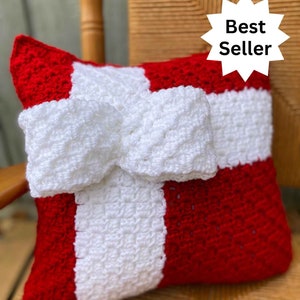 Christmas Pillow Crochet Pattern - C2C Christmas Gift Square - Christmas Gift Pillow