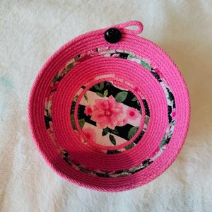 Pink Flower Bowl (Item R3)