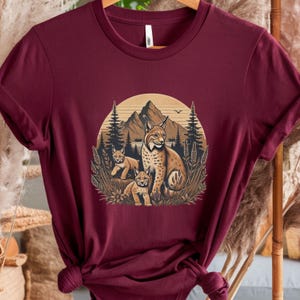 Lynx Family Wilderness T-Shirt | Retro Vintage Wildlife Design | Nature Lovers Shirt | Wildcat Nature Art Tee | Gift for Nature Enthusiasts