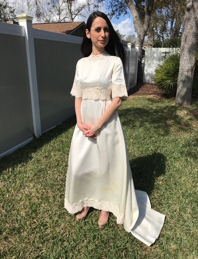 Vintage Macy S Off Whitw Eyelet Lace Satin Wedding Dress Etsy