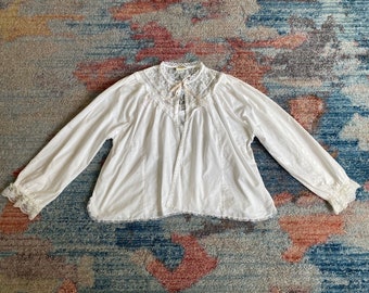 Vintage 1980s NWT deadstock (w/ flaws) VICTORIA'S SECRET Gold Label white on white lace flay away blouse w/ poet sleeves, size Large