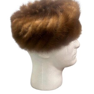 Vintage 50s 60s‎ Brown Mink Fur Black Vinyl Pillbox Hat Pom Pom Elastic Back MCM Pillbox Adjustable Size Vintage Hats for Women for sale | eBay main image 3