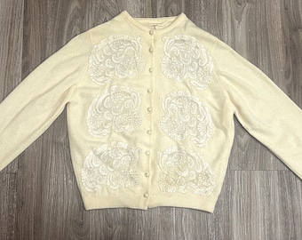 Vintage 1950s silk-lined cashmere / Angora lace applique button down cardigan / sweater, size XS