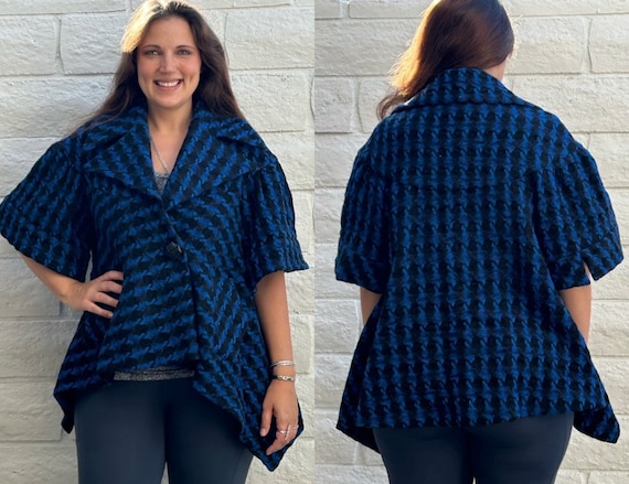 Stella McCartney, Vintage Y2K early 2000's STELLA MCCARTNEY cobalt blue & black houndstooth design woven short sleeved asymmetrical hem jacket, size 40 Large