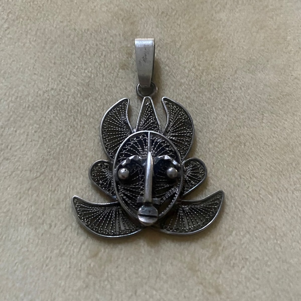Vintage 1960s 1970s silvertone filigree tribal fertility god necklace pendant