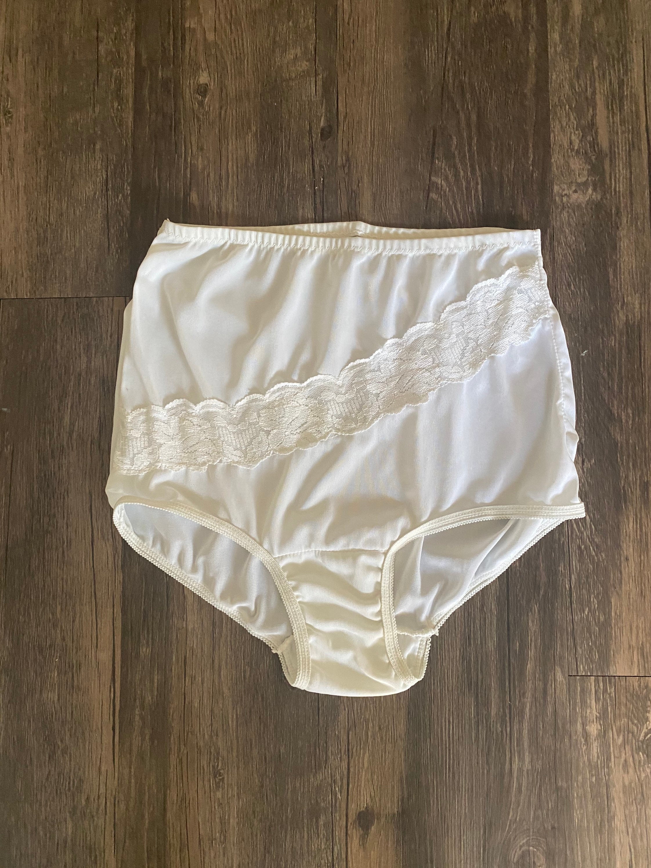 Vintage 1960s SEARS White Lace Trimmed High Waisted Full Cut 'granny  Panty,' Size 5 / XS / Small -  Norway