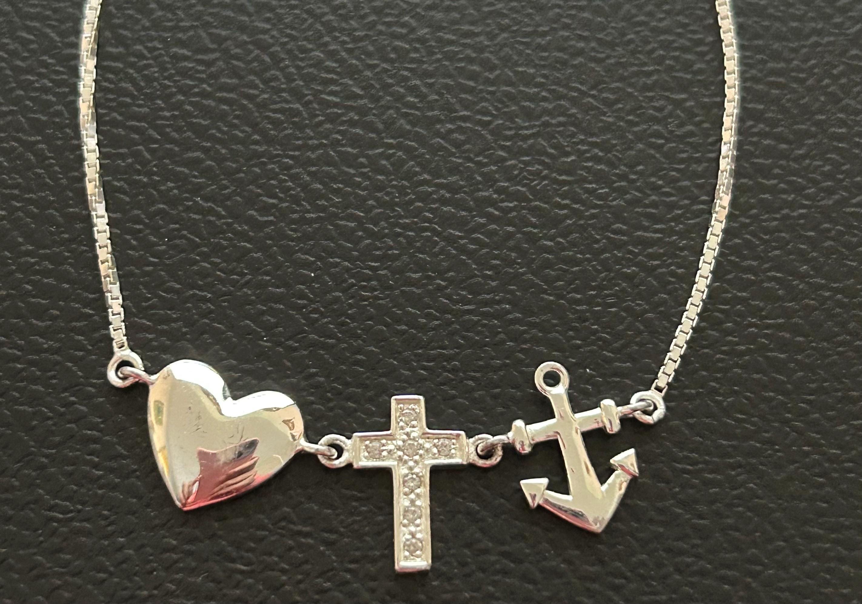 Vintage Y2k Early 2000's 925 Sterling Silver Faith, Hope, & Charity Adjustable Slide Box Chain Bracelet, One Size Vintage Y2k Early 2000's 925 Sterling Silver Faith, Hope, & Charity Adjustable Slide Box Chain Bracelet, One Size
